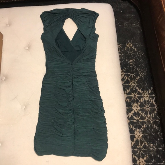 BCBG MAXAZRIA green dress - Picture 2 of 3